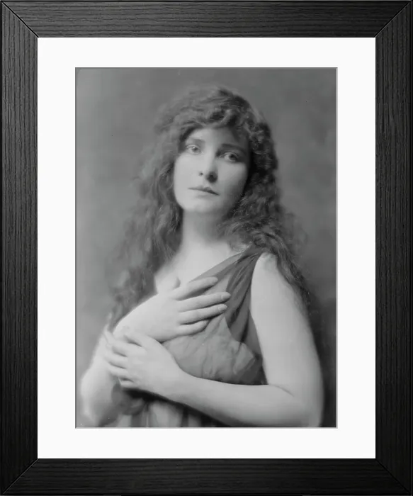 Framed Print : Tuazsky, Mrs. portrait photograph, 1916 Mar. Creator: Arnold Genthe Framed Print : Tuazsky, Mrs. portrait photograph, 1916 Mar. Creator: Arnold Genthe