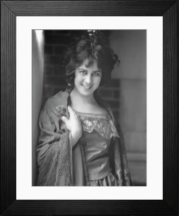 Framed Print : D'Ouesnay, Constance, Miss, portrait photograph, 1924 May 13. Creator: Arnold Genthe Framed Print : D'Ouesnay, Constance, Miss, portrait photograph, 1924 May 13. Creator: Arnold Genthe