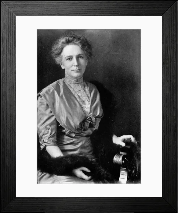 Framed Print : Mrs. Margaret Hyatt, 1913. Creator: Harris & Ewing. Mrs. Margaret Hyatt, 1913. Creator: Harris & Ewing Framed Print : Mrs. Margaret Hyatt, 1913. Creator: Harris & Ewing. Mrs. Margaret Hyatt, 1913. Creator: Harris & Ewing