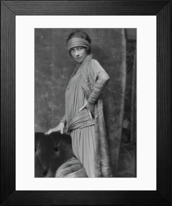 Framed Print : Williams, Harry, Mrs. portrait photograph, 1914 June 30. Creator: Arnold Genthe Framed Print : Williams, Harry, Mrs. portrait photograph, 1914 June 30. Creator: Arnold Genthe