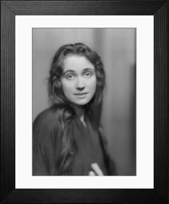 Framed Print : Kingdon, Elsie, Miss, portrait photograph, 1915 Sept. 22. Creator: Arnold Genthe Framed Print : Kingdon, Elsie, Miss, portrait photograph, 1915 Sept. 22. Creator: Arnold Genthe