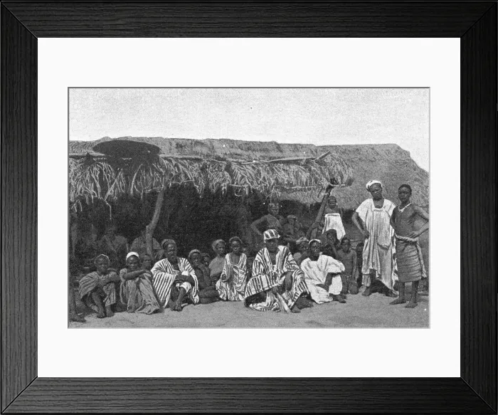 Framed Print : Groupe de Dioulas; L'Ouest Africain, 1914. Creator: Unknown Framed Print : Groupe de Dioulas; L'Ouest Africain, 1914. Creator: Unknown