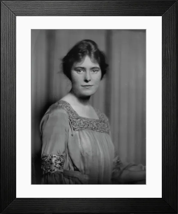 Framed Print : Wilson, Grace, Miss, portrait photograph, 1917. Creator: Arnold Genthe Framed Print : Wilson, Grace, Miss, portrait photograph, 1917. Creator: Arnold Genthe