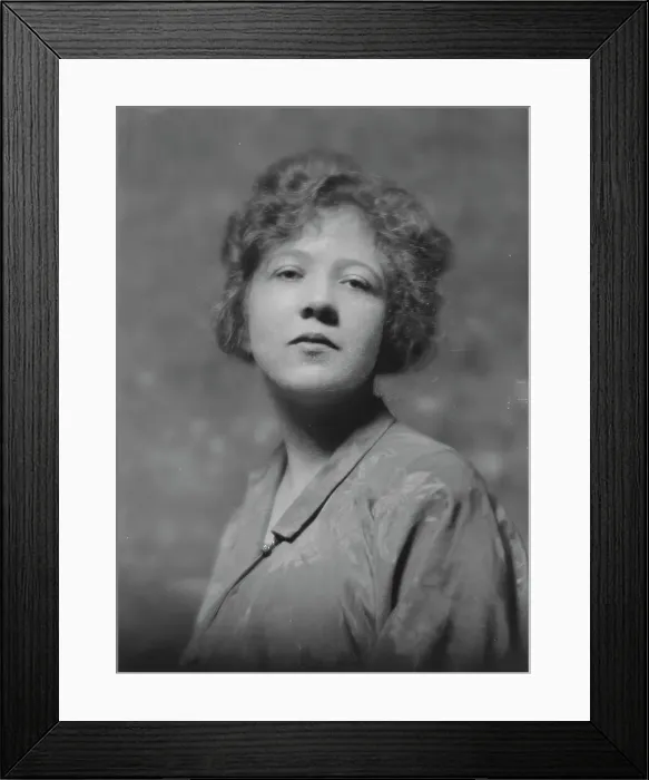 Framed Print : Knoedler, L. Miss, portrait photograph, 1916 or 1917. Creator: Arnold Genthe Framed Print : Knoedler, L. Miss, portrait photograph, 1916 or 1917. Creator: Arnold Genthe