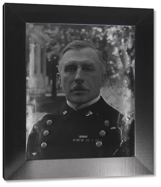 Wood, Leonard M. Major General, portrait photograph, 1916. Creator: Arnold Genthe