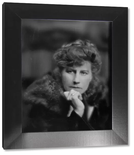Woodrow, Nancy, Mrs. portrait photograph, 1915 Nov. 2. Creator: Arnold Genthe