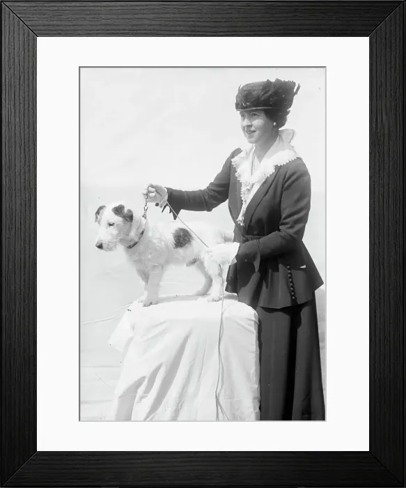 Framed Print : Gladys Ingalls, Mrs. Arnold Robertson, Dog Show, 1916. Creator: Harris & Ewing. Gladys Ingalls, Mrs. Arnold Robertson, Dog Show, 1916. Creator: Harris & Ewing Framed Print : Gladys Ingalls, Mrs. Arnold Robertson, Dog Show, 1916. Creator: Harris & Ewing. Gladys Ingalls, Mrs. Arnold Robertson, Dog Show, 1916. Creator: Harris & Ewing