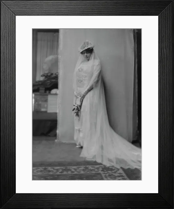 Framed Print : Endicott, George, Mrs. portrait photograph, 1916 Jan. 24. Creator: Arnold Genthe Framed Print : Endicott, George, Mrs. portrait photograph, 1916 Jan. 24. Creator: Arnold Genthe