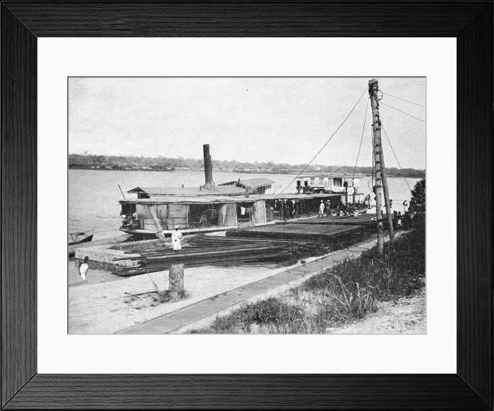 Framed Print : Stanleyville. Un coin du quai; L'Ouest Africain, 1914. Creator: Unknown Framed Print : Stanleyville. Un coin du quai; L'Ouest Africain, 1914. Creator: Unknown