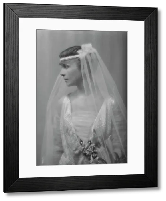 Framed Print : Potter, E.A. Mrs. portrait photograph, 1915 Apr. 5. Creator: Arnold Genthe Framed Print : Potter, E.A. Mrs. portrait photograph, 1915 Apr. 5. Creator: Arnold Genthe