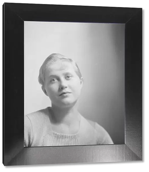 Lee, Margaret, Miss, portrait photograph, 1927 Creator: Arnold Genthe