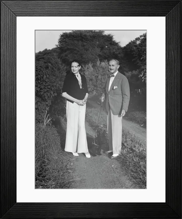 Framed Print : Leonard, Mr. and Mrs. standing outdoors, between 1926 and 1938. Creator: Arnold Genthe