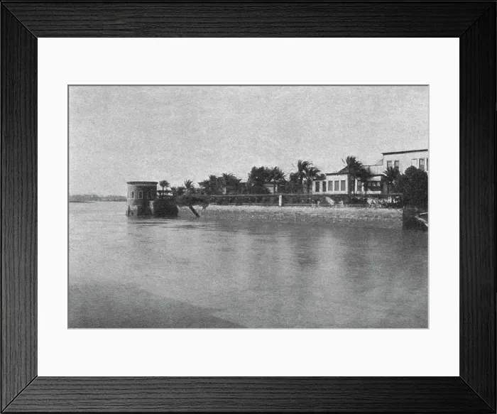 Framed Print : Le nilometer de L'ile Roda; Le Nord-Est Africain, 1914. Creator: Unknown Framed Print : Le nilometer de L'ile Roda; Le Nord-Est Africain, 1914. Creator: Unknown
