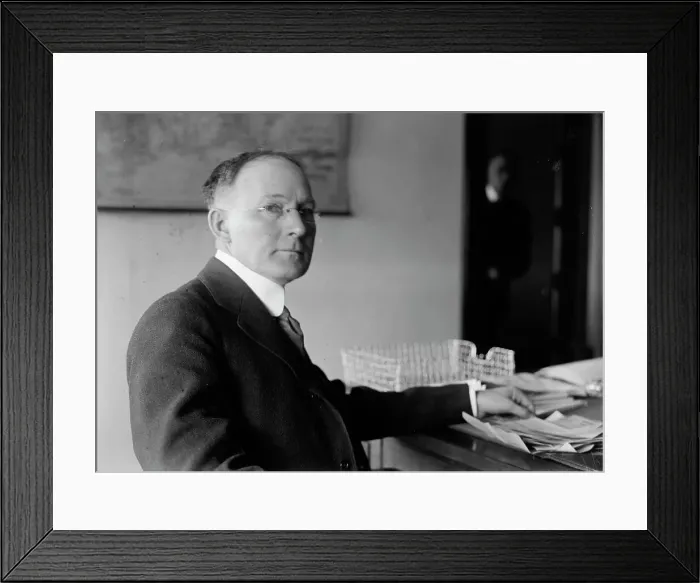 Framed Print : Walker D. Hines, Director General, U.S.R.R. Adm. at Desk, 1917. Creator: Harris & Ewing. Walker D. Hines, Director General, U.S.R.R. Adm. at Desk, 1917. Creator: Harris & Ewing Framed Print : Walker D. Hines, Director General, U.S.R.R. Adm. at Desk, 1917. Creator: Harris & Ewing. Walker D. Hines, Director General, U.S.R.R. Adm. at Desk, 1917. Creator: Harris & Ewing