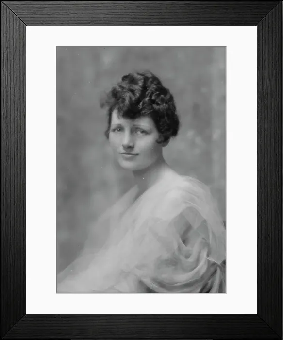 Framed Print : Lee, Helen, Mrs. portrait photograph, 1914 Sept. 16. Creator: Arnold Genthe Framed Print : Lee, Helen, Mrs. portrait photograph, 1914 Sept. 16. Creator: Arnold Genthe