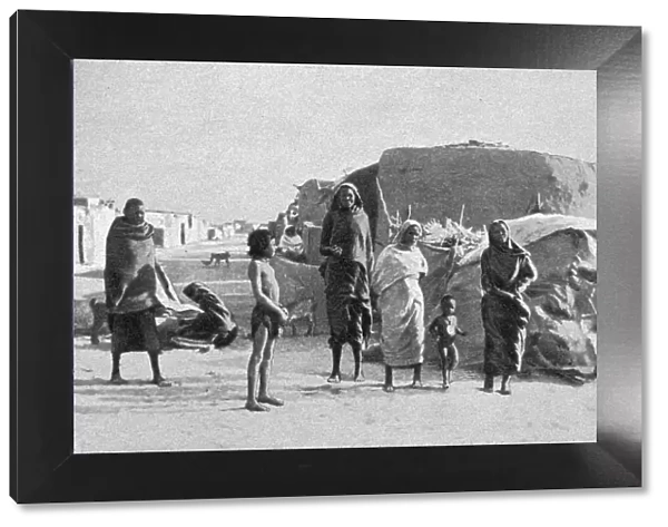 Le village negre d'Omdourman; Le Nord-Est Africain, 1914. Creator: Unknown