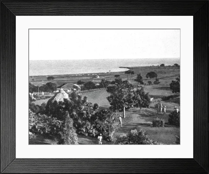 Framed Print : Le Victoria-Nyanza vu d'Entebbe; Le Nord-Est Africain, 1914. Creator: Unknown Framed Print : Le Victoria-Nyanza vu d'Entebbe; Le Nord-Est Africain, 1914. Creator: Unknown