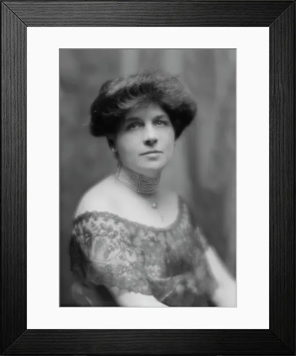 Framed Print : Wanger, S.F. Mrs. portrait photograph, 1912 May 14. Creator: Arnold Genthe Framed Print : Wanger, S.F. Mrs. portrait photograph, 1912 May 14. Creator: Arnold Genthe