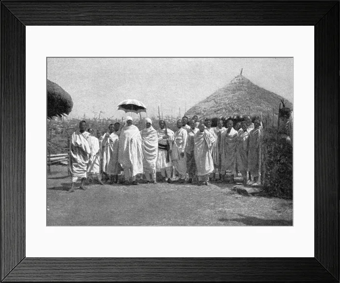 Framed Print : Un chef abyssin de sa suite; Le Nord-Est Africain, 1914. Creator: Charles Chusseau-Flaviens Framed Print : Un chef abyssin de sa suite; Le Nord-Est Africain, 1914. Creator: Charles Chusseau-Flaviens