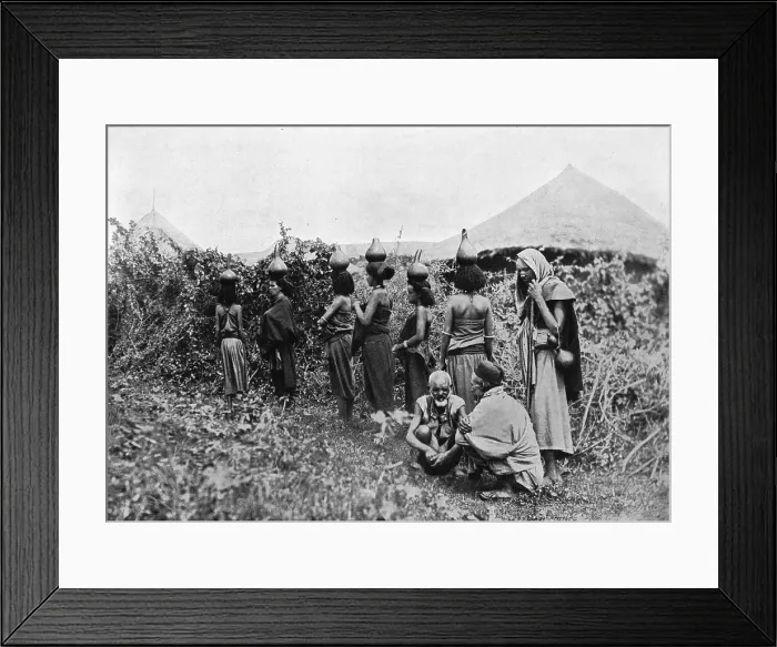 Framed Print : Environs de Harar. Jeunes filles Gallas revenant du puits; Le Nord-Est Africain, 1914. Creator: Unknown Framed Print : Environs de Harar. Jeunes filles Gallas revenant du puits; Le Nord-Est Africain, 1914. Creator: Unknown