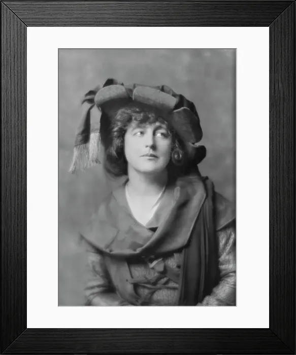 Framed Print : Anglin, Margaret, Miss, in costume, between 1910 and 1925. Creator: Arnold Genthe Framed Print : Anglin, Margaret, Miss, in costume, between 1910 and 1925. Creator: Arnold Genthe