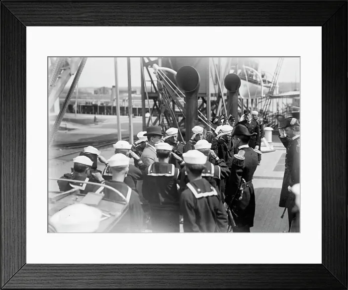 Framed Print : David Franklin Houston, Secretary of Agriculture, Target Practice, 1913. Creator: Harris & Ewing. David Franklin Houston, Secretary of Agriculture, Target Practice, 1913. Creator: Harris & Ewing Framed Print : David Franklin Houston, Secretary of Agriculture, Target Practice, 1913. Creator: Harris & Ewing. David Franklin Houston, Secretary of Agriculture, Target Practice, 1913. Creator: Harris & Ewing