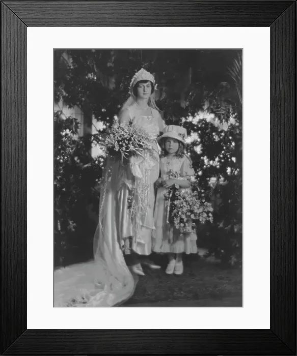 Framed Print : Marble, Mrs. (Miss Morrison), and child, portrait photograph, 1917 June 30. Creator: Arnold Genthe Framed Print : Marble, Mrs. (Miss Morrison), and child, portrait photograph, 1917 June 30. Creator: Arnold Genthe