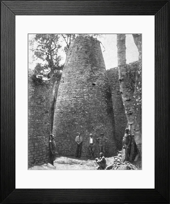 Framed Print : Zimbabwe. La tour conique du sanctuaire du Temple elliptique; Afrique Australe, 1914. Creator: Unknown Framed Print : Zimbabwe. La tour conique du sanctuaire du Temple elliptique; Afrique Australe, 1914. Creator: Unknown