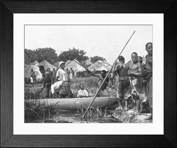 Framed Print : Indigenes du bords du lac Bangweulu; Afrique Australe, 1914. Creator: Unknown Framed Print : Indigenes du bords du lac Bangweulu; Afrique Australe, 1914. Creator: Unknown