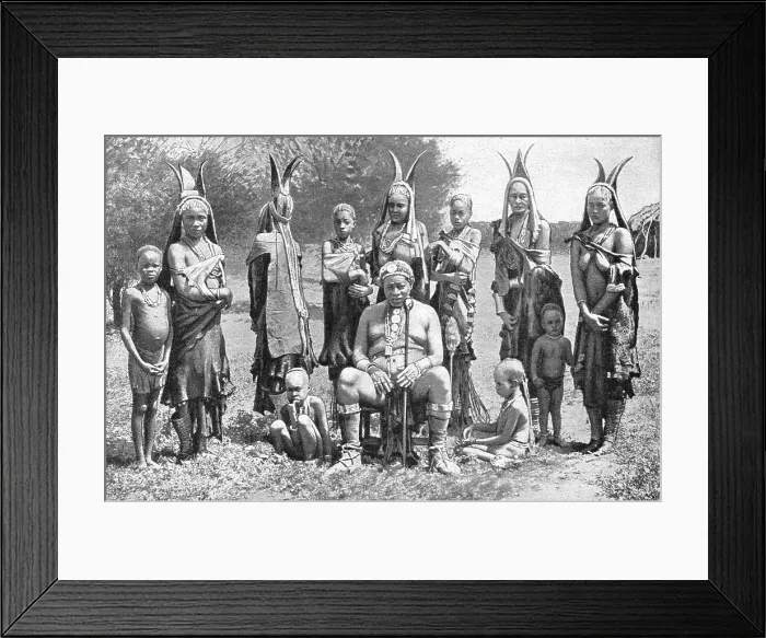 Framed Print : Un chef Herero et sa famille; Afrique Australe, 1914. Creator: Unknown Framed Print : Un chef Herero et sa famille; Afrique Australe, 1914. Creator: Unknown