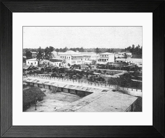 Framed Print : Un quartier de Dareessalam; Afrique Australe, 1914. Creator: Unknown Framed Print : Un quartier de Dareessalam; Afrique Australe, 1914. Creator: Unknown