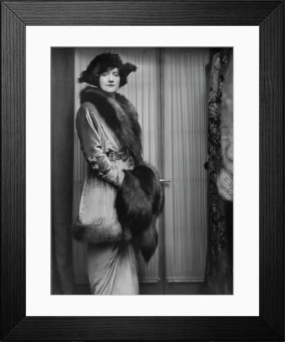 Framed Print : Leslie, Marguerite L. Miss, portrait photograph, 1913 Apr. 6. Creator: Arnold Genthe Framed Print : Leslie, Marguerite L. Miss, portrait photograph, 1913 Apr. 6. Creator: Arnold Genthe