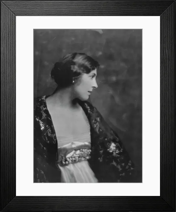Framed Print : Lindahl, A. Miss, portrait photograph, 1915 Sept. 22. Creator: Arnold Genthe Framed Print : Lindahl, A. Miss, portrait photograph, 1915 Sept. 22. Creator: Arnold Genthe