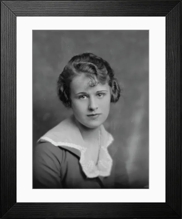 Framed Print : Locke, E. Miss, portrait photograph, 1916. Creator: Arnold Genthe Framed Print : Locke, E. Miss, portrait photograph, 1916. Creator: Arnold Genthe