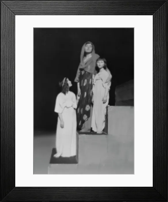 Framed Print : Scenes from Aedipus, a play by Augustin Duncan, between 1915 and 1921. Creator: Arnold Genthe Framed Print : Scenes from Aedipus, a play by Augustin Duncan, between 1915 and 1921. Creator: Arnold Genthe