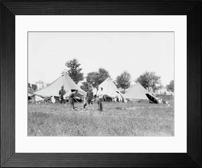 Framed Print : Gettysburg Reunion, 1913. Creator: Harris & Ewing. Gettysburg Reunion, 1913. Creator: Harris & Ewing Framed Print : Gettysburg Reunion, 1913. Creator: Harris & Ewing. Gettysburg Reunion, 1913. Creator: Harris & Ewing