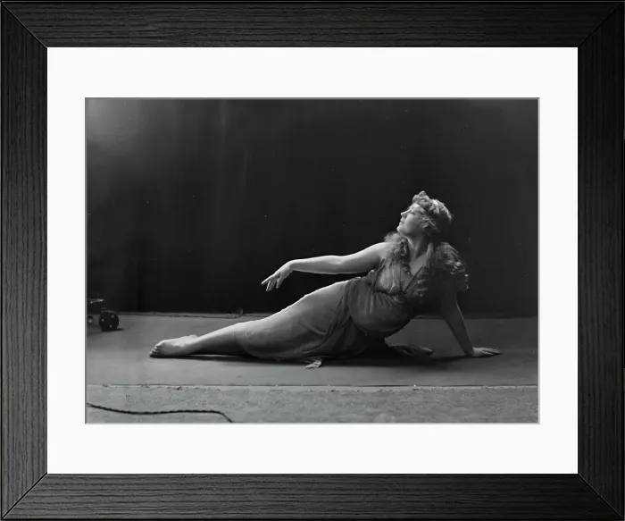 Framed Print : Miss Marion Davies, portrait photograph, 1919 June 14. Creator: Arnold Genthe Framed Print : Miss Marion Davies, portrait photograph, 1919 June 14. Creator: Arnold Genthe