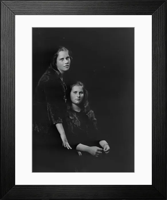 Framed Print : Misses Mary and Katherine Pillsbury, portrait photograph, 1919 Sept. 29. Creator: Arnold Genthe Framed Print : Misses Mary and Katherine Pillsbury, portrait photograph, 1919 Sept. 29. Creator: Arnold Genthe