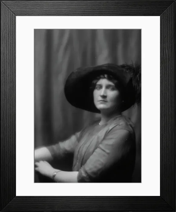 Framed Print : Montgomery, Margaret Phelps, Miss, portrait photograph, 1912 Sept. 27. Creator: Arnold Genthe Framed Print : Montgomery, Margaret Phelps, Miss, portrait photograph, 1912 Sept. 27. Creator: Arnold Genthe