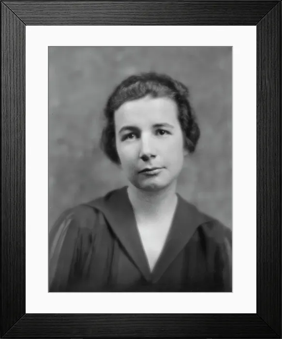 Framed Print : Moore, M. Miss, portrait photograph, 1917. Creator: Arnold Genthe Framed Print : Moore, M. Miss, portrait photograph, 1917. Creator: Arnold Genthe