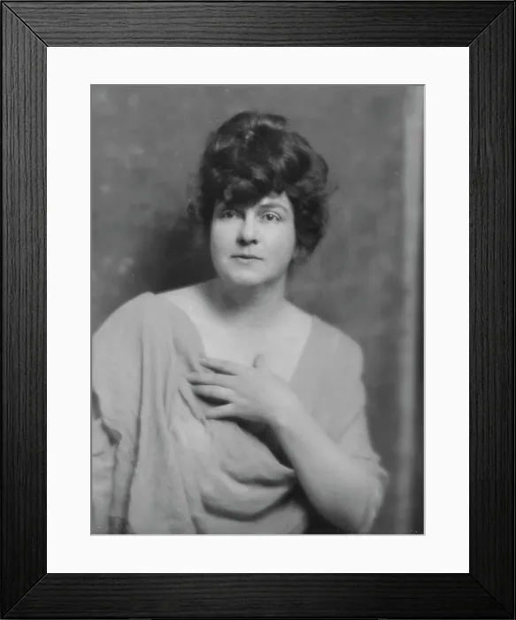 Framed Print : Mott-Smith, May, Miss, portrait photograph, between 1916 and 1928. Creator: Arnold Genthe