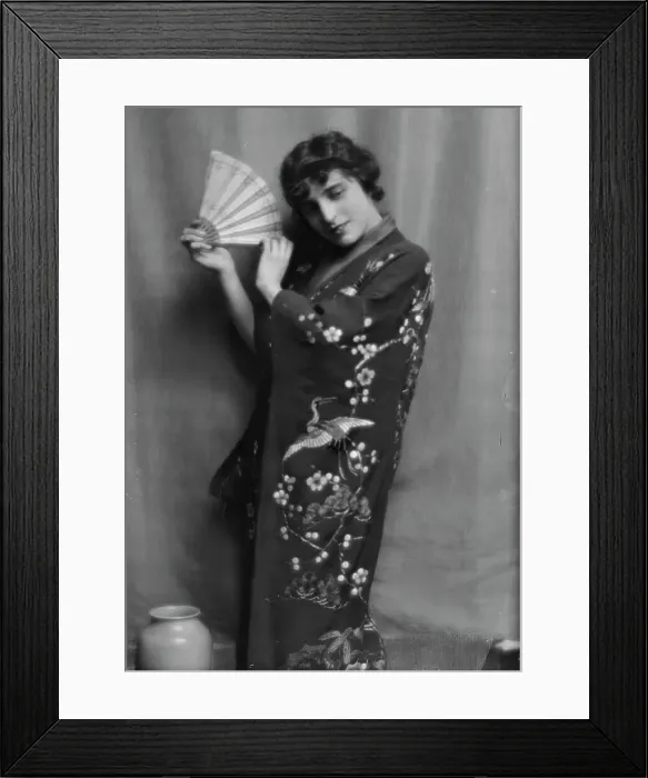 Framed Print : Namara-Toye, Mme. portrait photograph, 1912. Creator: Arnold Genthe Framed Print : Namara-Toye, Mme. portrait photograph, 1912. Creator: Arnold Genthe