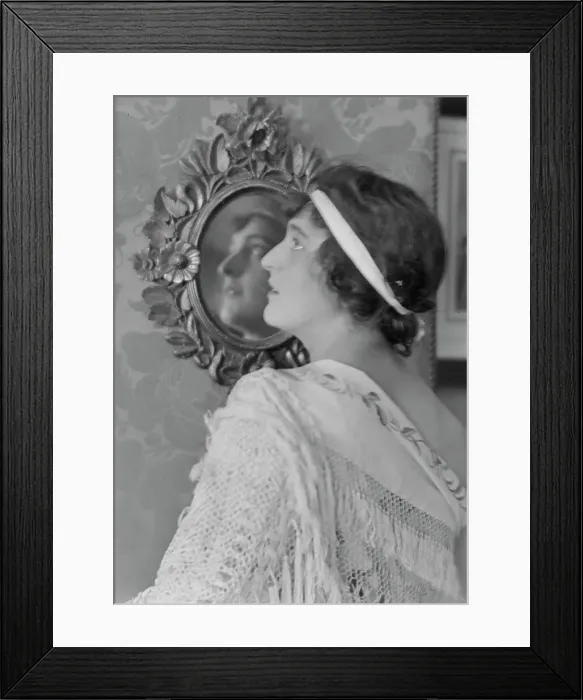 Framed Print : Namara-Toye, Mme. portrait photograph, 1912. Creator: Arnold Genthe Framed Print : Namara-Toye, Mme. portrait photograph, 1912. Creator: Arnold Genthe
