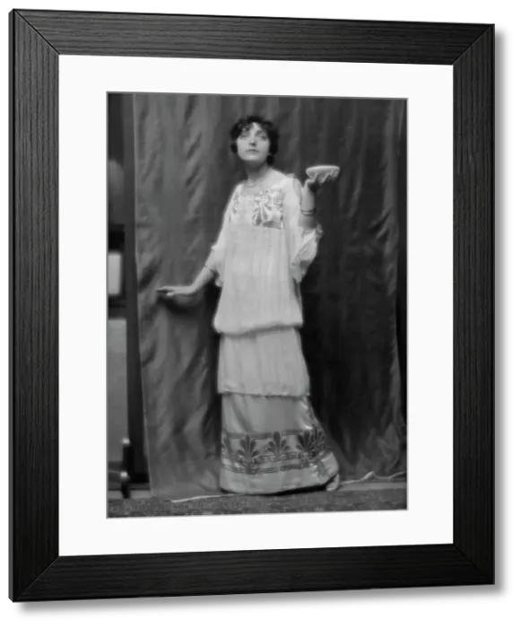 Framed Print : Namara-Toye, Mme. portrait photograph, 1912. Creator: Arnold Genthe Framed Print : Namara-Toye, Mme. portrait photograph, 1912. Creator: Arnold Genthe
