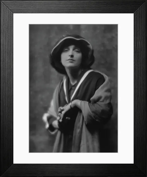 Framed Print : Namara-Toye, Mme. portrait photograph, 1912. Creator: Arnold Genthe Framed Print : Namara-Toye, Mme. portrait photograph, 1912. Creator: Arnold Genthe