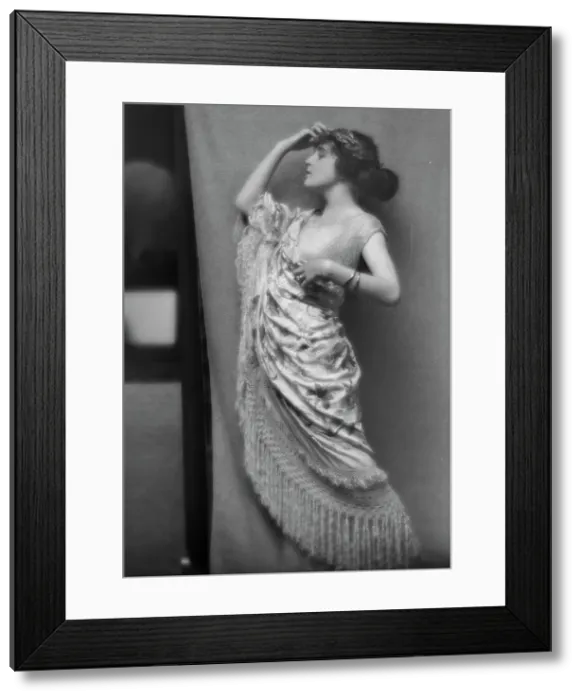 Framed Print : Namara-Toye, Mme. portrait photograph, 1912. Creator: Arnold Genthe Framed Print : Namara-Toye, Mme. portrait photograph, 1912. Creator: Arnold Genthe