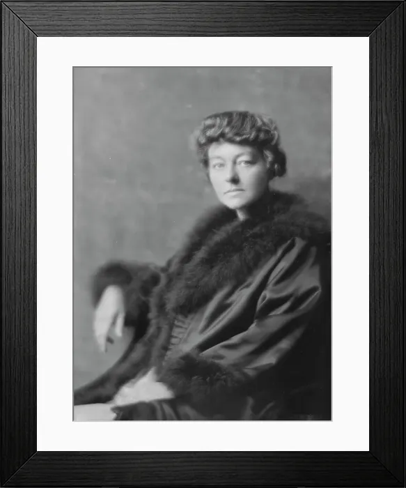 Framed Print : Nedwill, Elizabeth, Miss, portrait photograph, 1916. Creator: Arnold Genthe Framed Print : Nedwill, Elizabeth, Miss, portrait photograph, 1916. Creator: Arnold Genthe