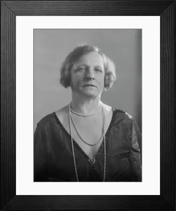 Framed Print : Dr. Alma Arnold, portrait photograph, 1927 Feb. 3. Creator: Arnold Genthe Framed Print : Dr. Alma Arnold, portrait photograph, 1927 Feb. 3. Creator: Arnold Genthe