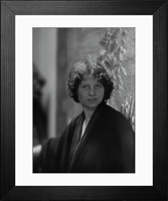 Framed Print : Ormeston, Leslie, Miss, portrait photograph, 1913 Feb. 4. Creator: Arnold Genthe Framed Print : Ormeston, Leslie, Miss, portrait photograph, 1913 Feb. 4. Creator: Arnold Genthe