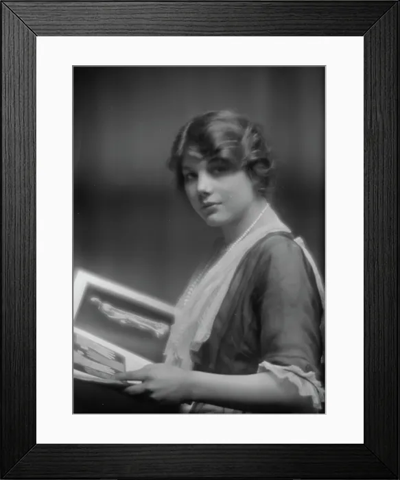 Framed Print : Ottie, Miss, portrait photograph, 1913. Creator: Arnold Genthe